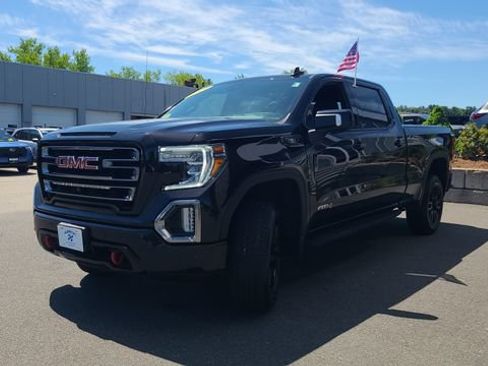 Used 2021 GMC Sierra 1500 AT4 w/ AT4 Premium Package AWD/4WD image 3