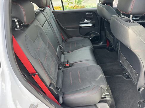 Used 2024 Mercedes-Benz GLB 35 AMG 4MATIC image 8