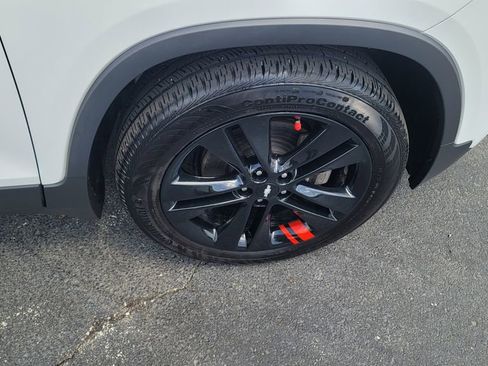 Used 2018 Chevrolet Trax LT w/ Redline Edition FWD image 15
