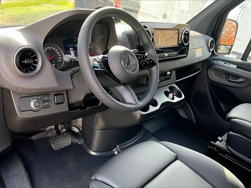New 2026 Mercedes-Benz Sprinter 2500 image 10
