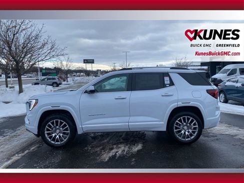 New 2026 GMC Terrain Denali w/ LPO, Floor Liner Package image 8