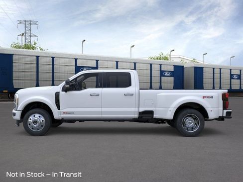 New 2026 Ford F450 Platinum w/ FX4 Off-Road Package AWD/4WD image 3