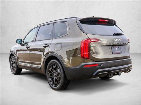 Used 2022 Kia Telluride EX w/ EX Premium Package image 7