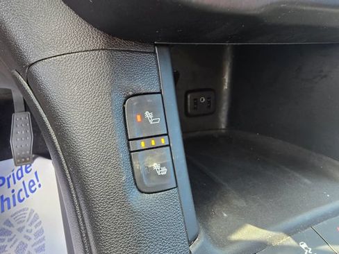 Used 2017 GMC Acadia SLT FWD image 22