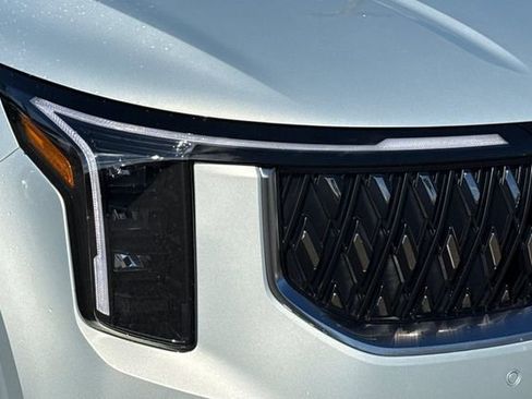 New 2026 Kia Carnival EX FWD image 34