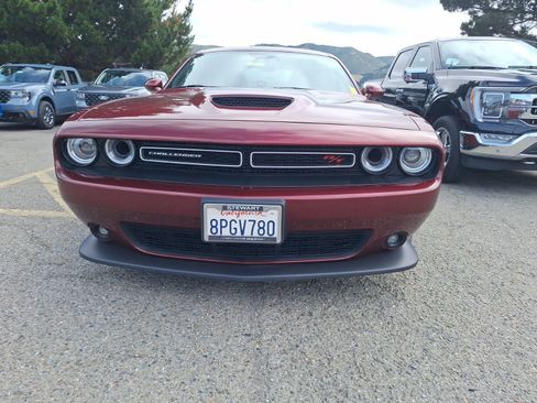 Used 2020 Dodge Challenger R/T w/ Driver Convenience Group RWD image 2