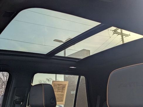 Used 2023 GMC Yukon AT4 w/ LPO, Floor Liner Package image 22
