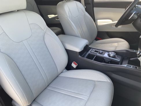 Certified 2025 Kia Sorento EX AWD/4WD image 8