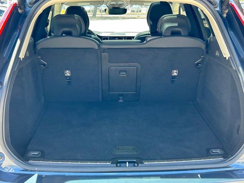 Used 2024 Volvo XC60 B5 Plus image 13