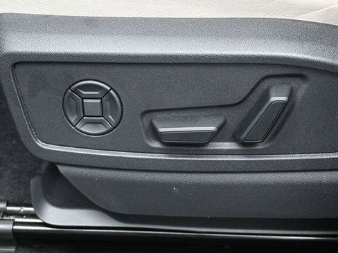 Certified 2025 Audi Q5 Premium Plus w/ Premium Plus image 10