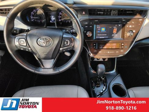 Used 2018 Toyota Avalon XLE FWD image 27
