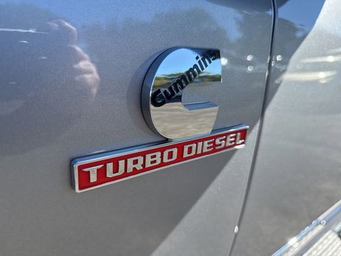 Used 2024 RAM 2500 Tradesman w/ Chrome Appearance Group image 15