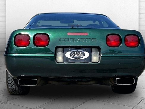 Used 1994 Chevrolet Corvette Coupe RWD image 3