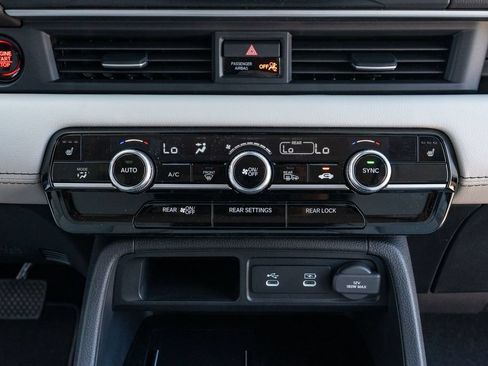 New 2026 Honda Pilot Touring image 22
