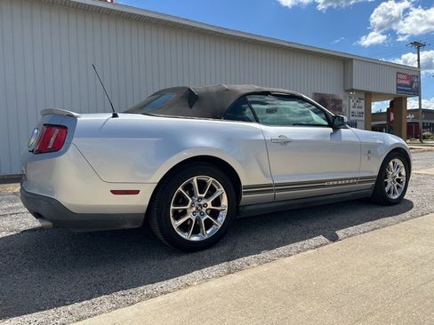 Used 2011 Ford Mustang Premium w/ 202A Rapid Spec Order Code image 5