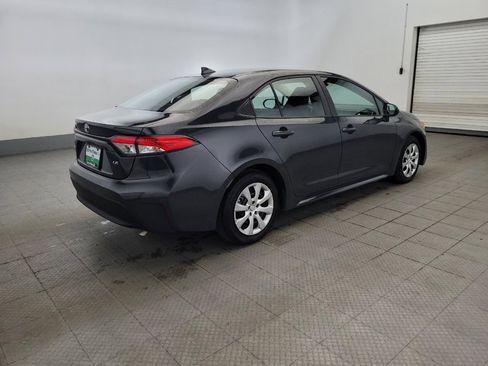 Used 2025 Toyota Corolla LE FWD image 9