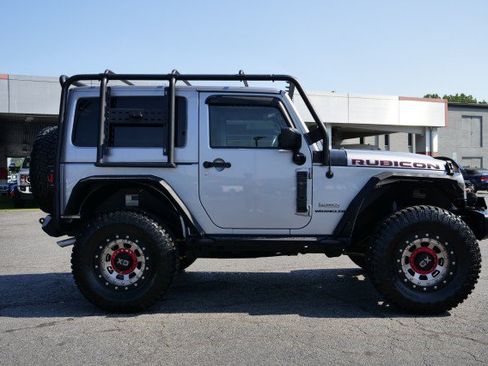 Used 2017 Jeep Wrangler Rubicon AWD/4WD image 11