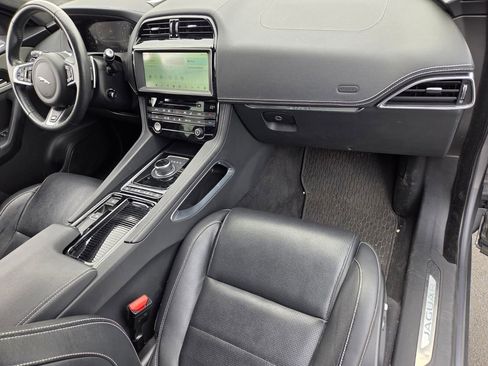 Used 2020 Jaguar F-PACE S AWD/4WD image 17