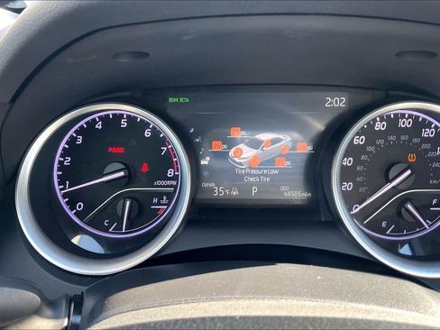 Used 2023 Toyota Camry XLE w/ Navigation Package image 13