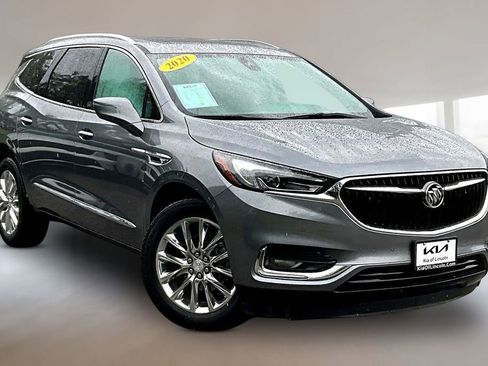 Used 2020 Buick Enclave Premium w/ Sun and Sites Package AWD/4WD image 3