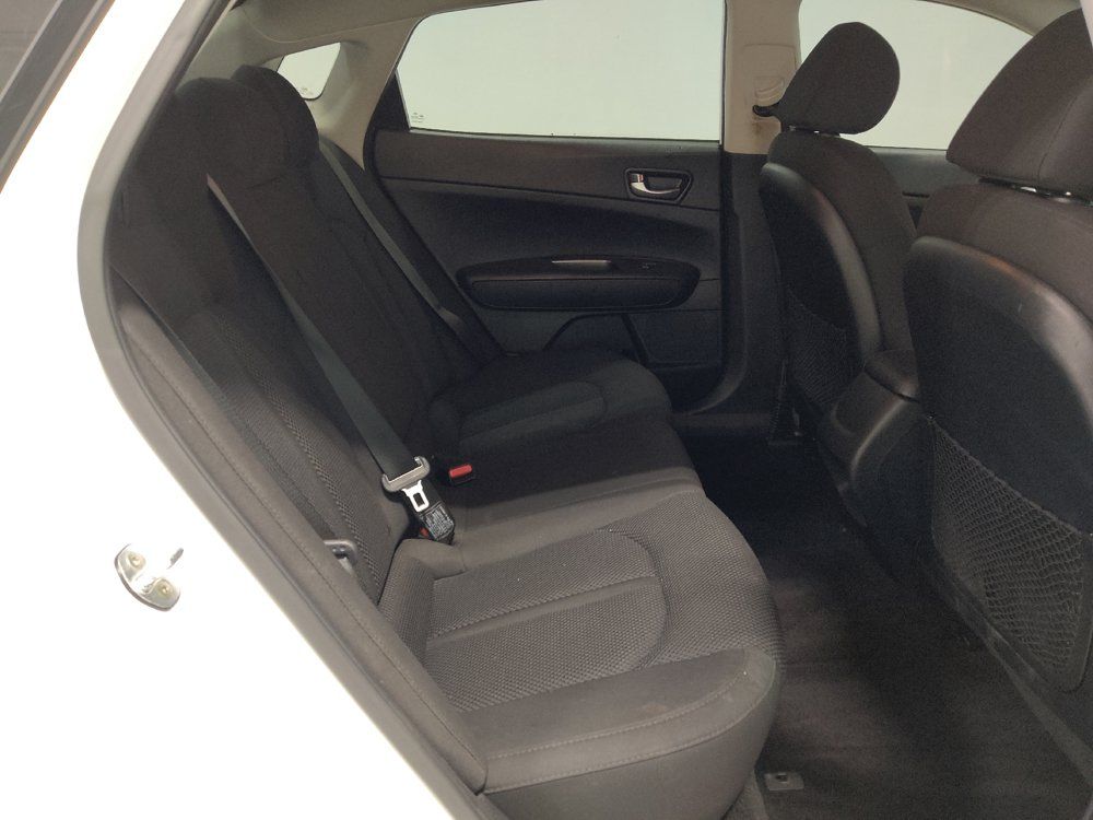 Used 2020 Kia Optima LX FWD image 19