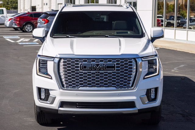 Used 2021 GMC Yukon Denali w/ Denali Ultimate Package AWD/4WD image 66