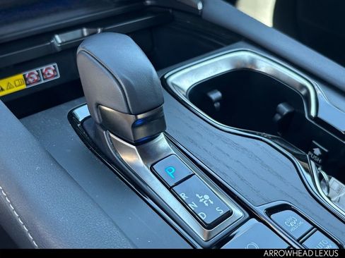 Used 2025 Lexus RX 450h AWD w/ Convenience Package image 19