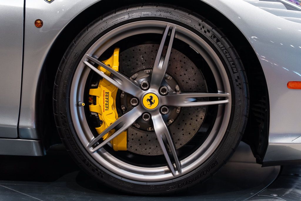 Used 2015 Ferrari 458 Speciale Coupe RWD image 16