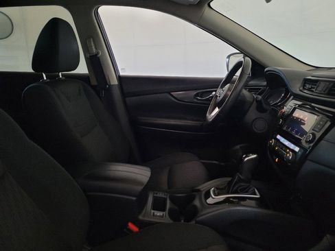 Used 2018 Nissan Rogue SV AWD/4WD image 21