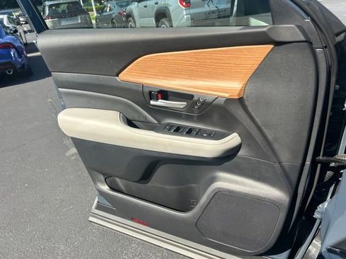 Used 2026 Toyota Grand Highlander FWD image 29