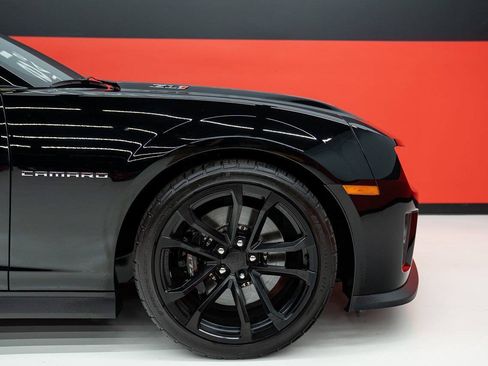 Used 2014 Chevrolet Camaro ZL1 RWD image 54