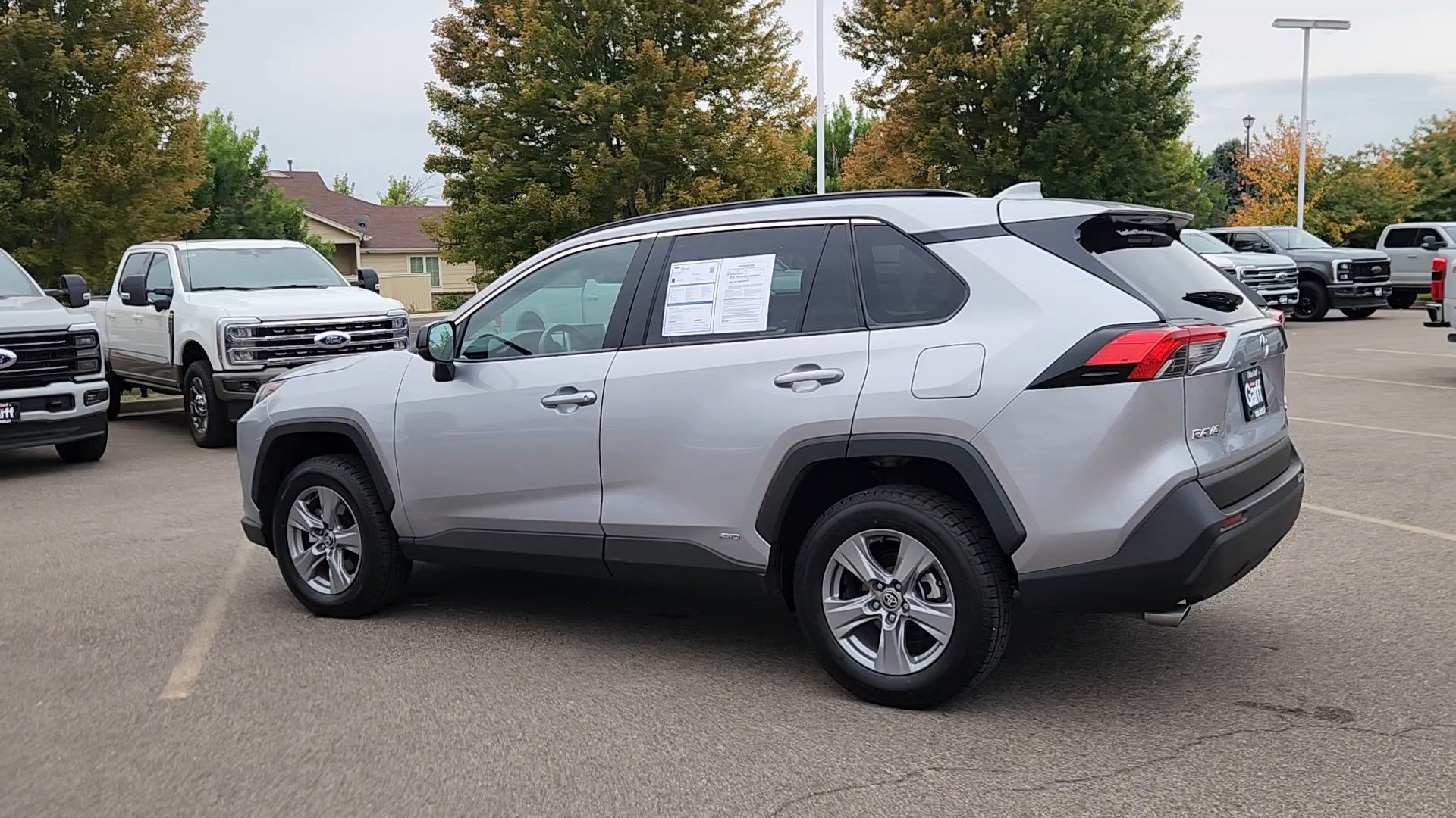 Used 2025 Toyota RAV4 LE AWD/4WD image 21