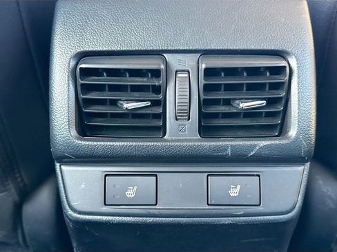 Used 2017 Subaru Outback 2.5i Limited image 32