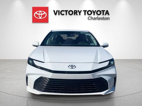 Used 2026 Toyota Camry LE FWD image 8
