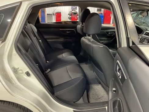 Used 2017 Nissan Altima 2.5 SR image 11