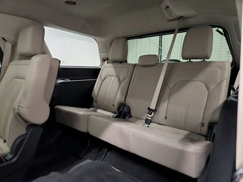 Used 2024 Ford Expedition Limited RWD image 37