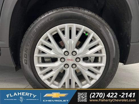 Used 2026 GMC Acadia Elevation w/ Elevation Premium Package FWD image 19