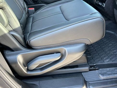 New 2026 Jeep Grand Wagoneer L Limited w/ HD Trailer Tow Package image 29