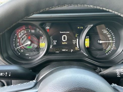 Certified 2025 Jeep Wrangler Unlimited Rubicon 4xe w/ Safety Group AWD/4WD image 28