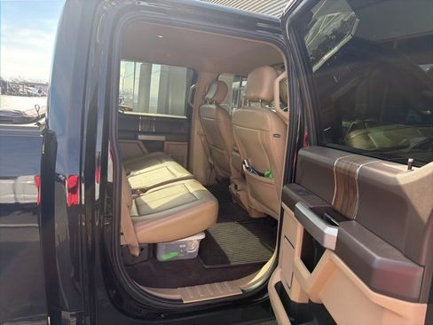 Used 2018 Ford F150 Lariat image 9