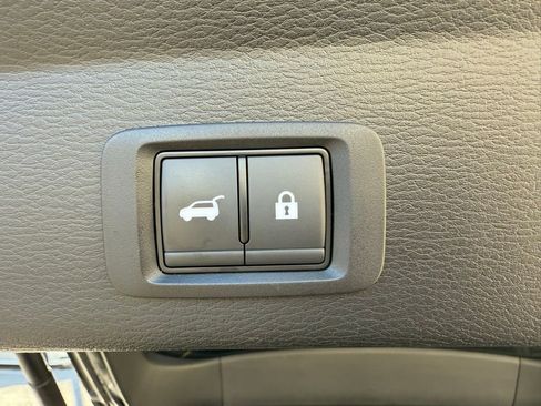 Used 2023 Mitsubishi Outlander SEL 40th Anniversary image 30