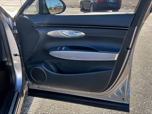 Used 2023 Genesis GV70 2.5T w/ Advanced Package image 26