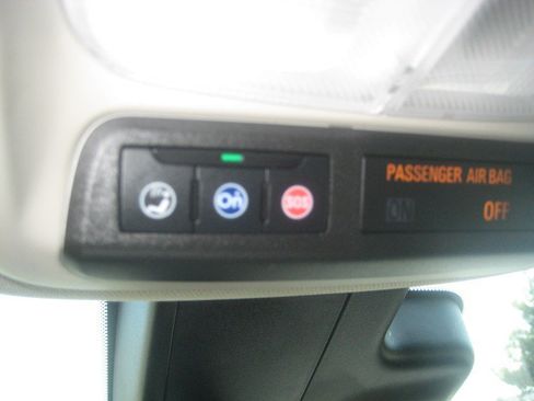 Used 2025 Buick Encore GX Sport Touring FWD image 26