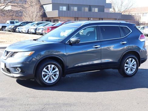 Used 2015 Nissan Rogue SV w/ SV Premium Package image 10
