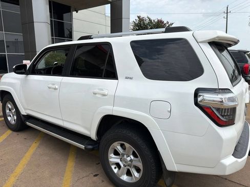 Used 2022 Toyota 4Runner SR5 RWD image 2