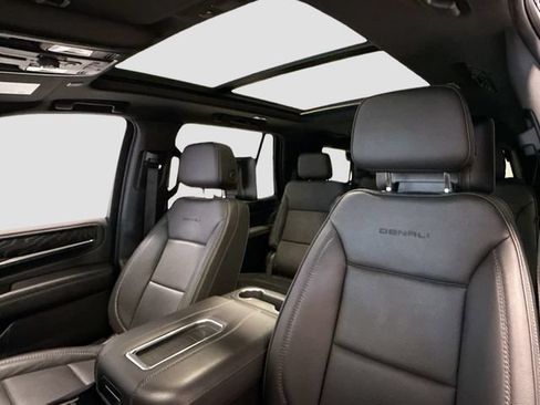 Used 2023 GMC Yukon Denali w/ Denali Reserve Package AWD/4WD image 22