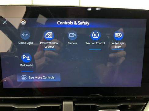Used 2025 Chevrolet Equinox LT AWD/4WD image 59