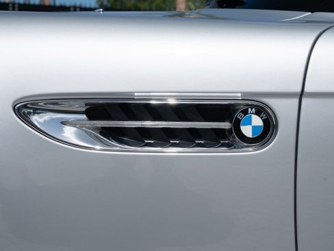 Used 2002 BMW Z8 RWD image 53