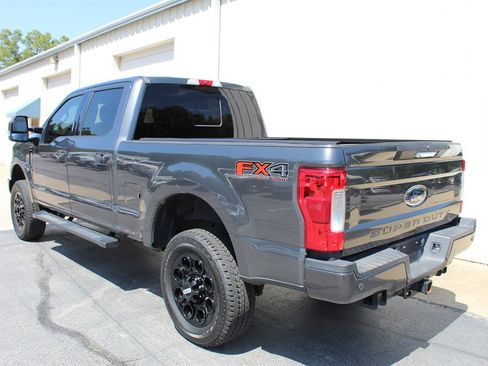 Used 2019 Ford F250 Lariat AWD/4WD image 4