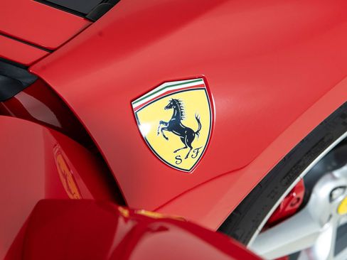 Certified 2017 Ferrari 488 GTB RWD image 23